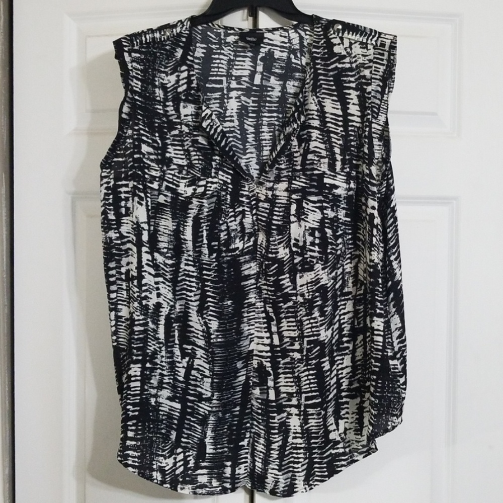 XL  Women's Sleeveless Top